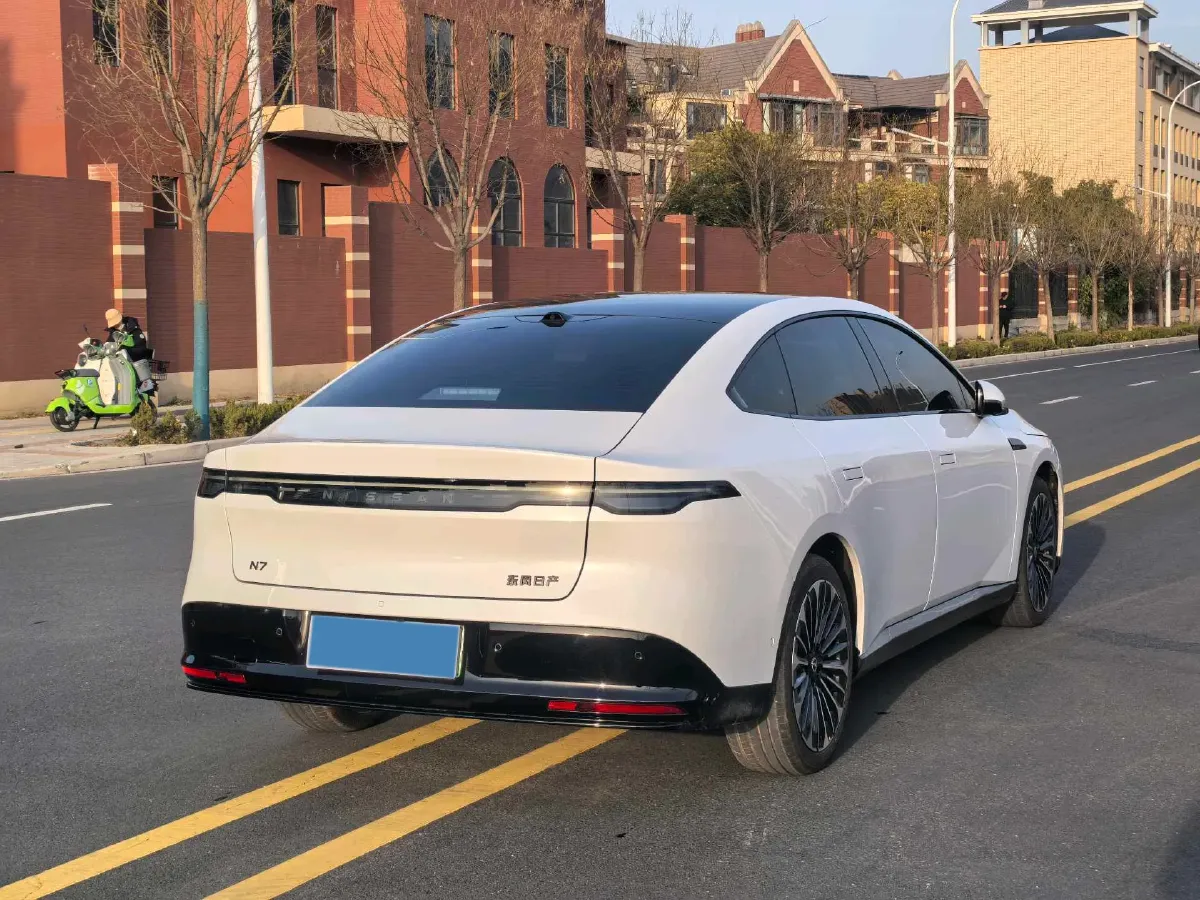 2025 Nissan N7 BEV 73KWH,autocango,china used car exporter,china ev exporter,chinese used car exporter,chinese used ev exporter