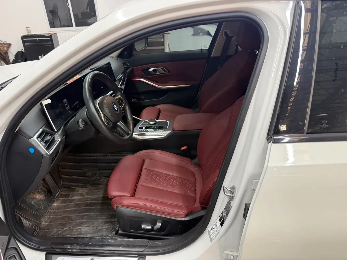 2023 BMW 3 Series 2.0T 184HP L4 8AT,autocango,china used car exporter,china ev exporter,chinese used car exporter,chinese used ev exporter