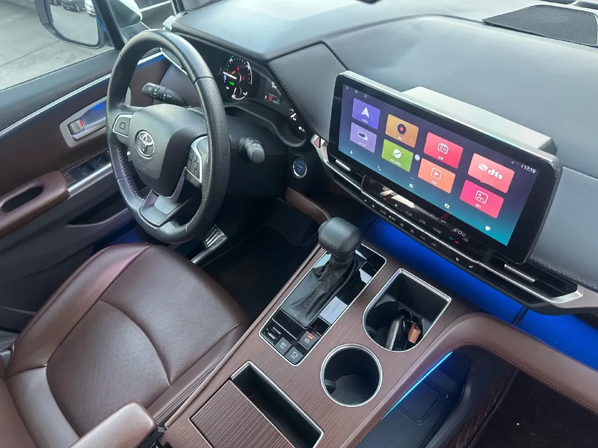 2023 Toyota Sienna 2.5L 189HP L4 E-CVT Hybrid,autocango,china used car exporter,china ev exporter,chinese used car exporter,chinese used ev exporter