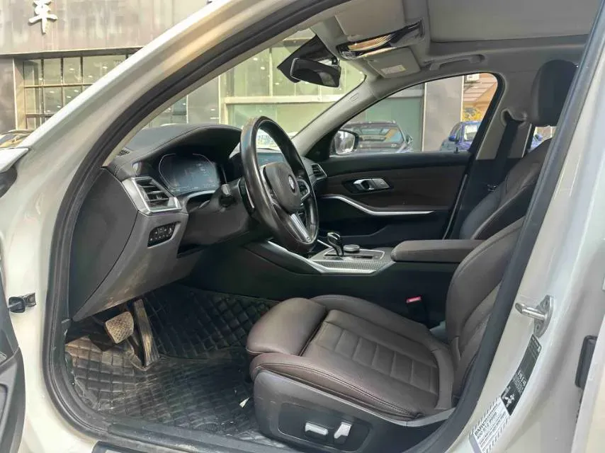 2021 BMW 3 Series 2.0T 184HP L4 8AT,autocango,china used car exporter,china ev exporter,chinese used car exporter,chinese used ev exporter
