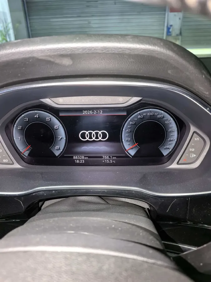 2021 Audi Q3 2.0T 186HP L4 7DCT,autocango,china used car exporter,china ev exporter,chinese used car exporter,chinese used ev exporter