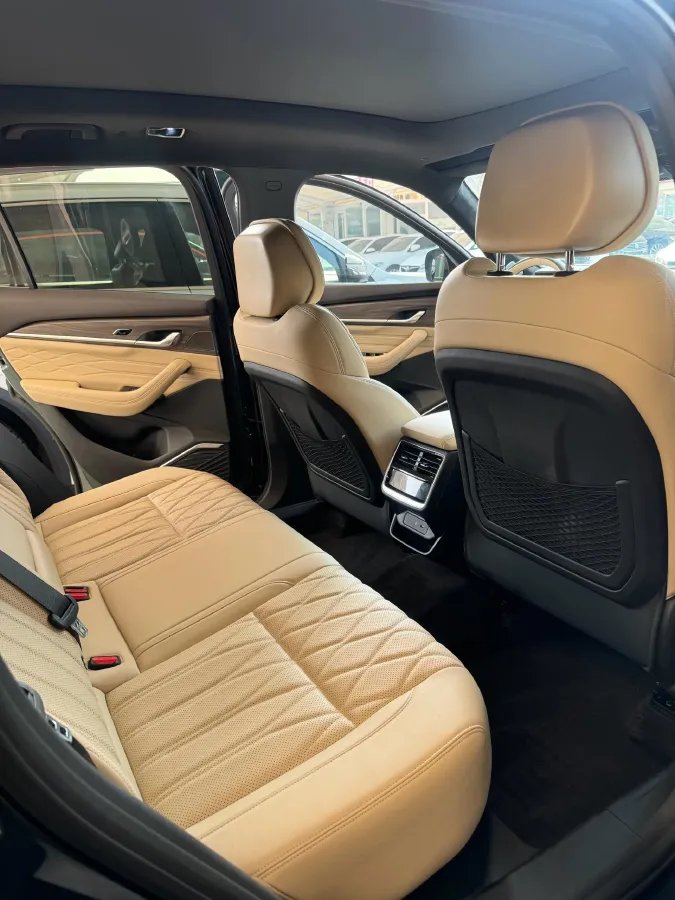 2025 Geely Monjaro 2.0T 238HP L4 8AT,autocango,china used car exporter,china ev exporter,chinese used car exporter,chinese used ev exporter