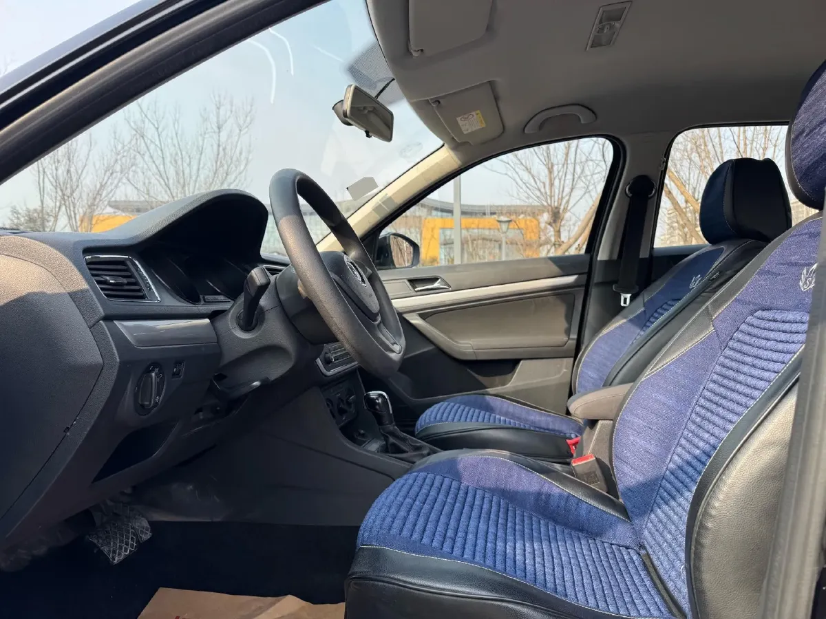 2017 Volkswagen Lavida 1.6L 110HP L4 6AT,autocango,china used car exporter,china ev exporter,chinese used car exporter,chinese used ev exporter