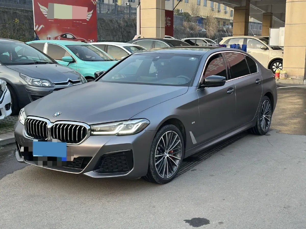 2023 BMW 5 Series 2.0T 245HP L4 8AT,autocango,china used car exporter,china ev exporter,chinese used car exporter,chinese used ev exporter