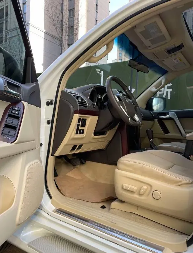 2015 Cadillac SRX 3.6L 318HP V6 6AT,autocango,china used car exporter,china ev exporter,chinese used car exporter,chinese used ev exporter