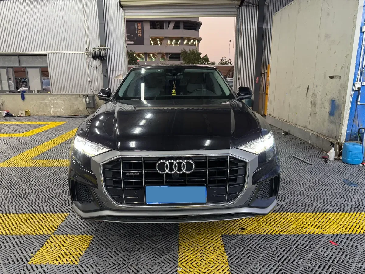 2019 Audi Q8 3.0T 340HP V6 8AT,autocango,china used car exporter,china ev exporter,chinese used car exporter,chinese used ev exporter