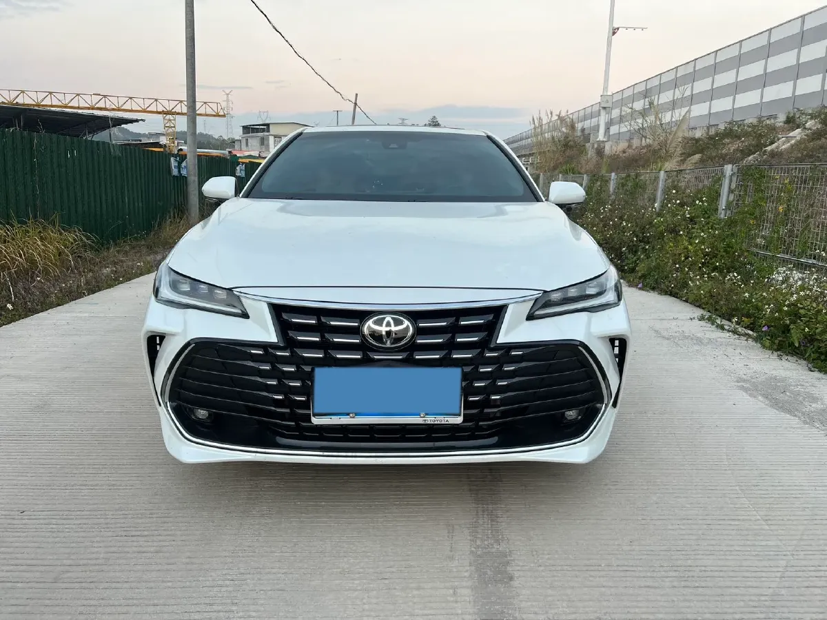 2023 Toyota Avalon 2.0L 177HP L4 CVT,autocango,china used car exporter,china ev exporter,chinese used car exporter,chinese used ev exporter