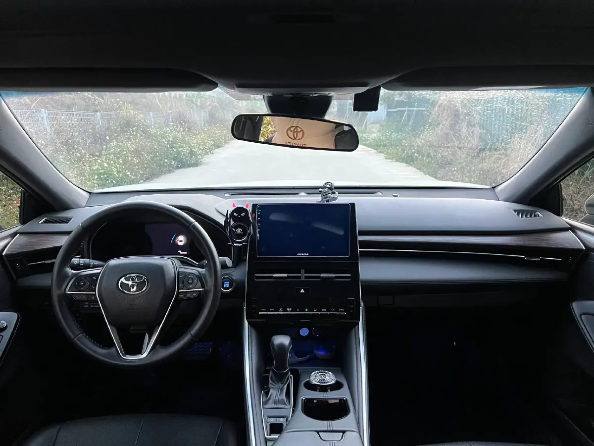 2023 Toyota Avalon 2.0L 177HP L4 CVT,autocango,china used car exporter,china ev exporter,chinese used car exporter,chinese used ev exporter