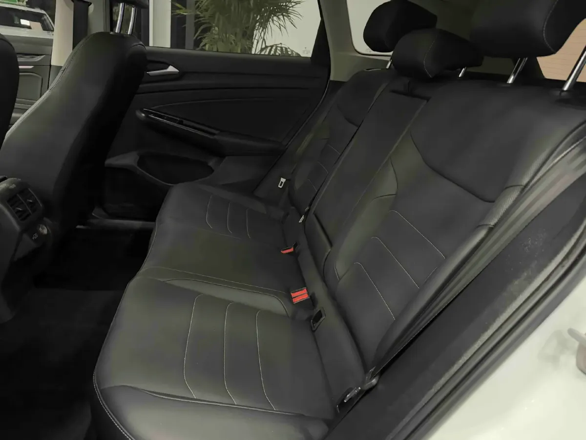 2021 Jetta VS7 1.4T 150HP L4 6AT,autocango,china used car exporter,china ev exporter,chinese used car exporter,chinese used ev exporter