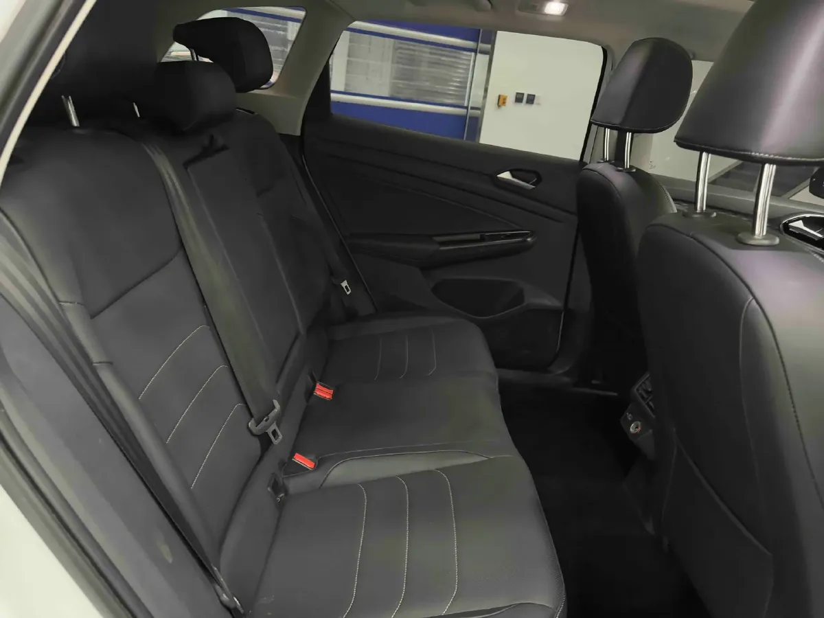 2021 Jetta VS7 1.4T 150HP L4 6AT,autocango,china used car exporter,china ev exporter,chinese used car exporter,chinese used ev exporter