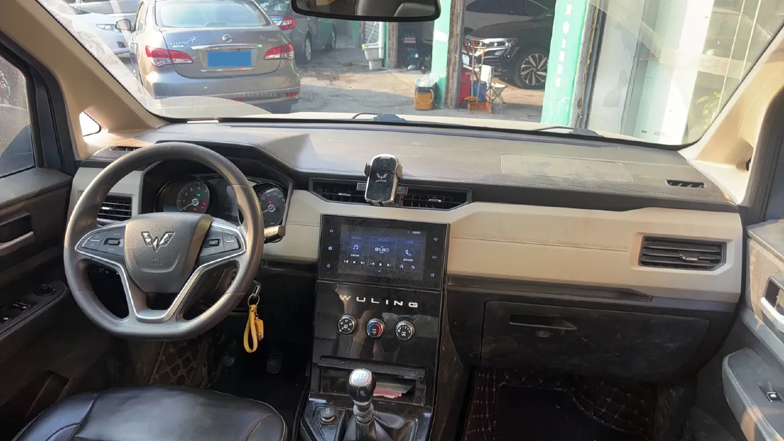 2019 WuLing HongGuang Plus 1.5T 147HP L4 6MT,autocango,china used car exporter,china ev exporter,chinese used car exporter,chinese used ev exporter