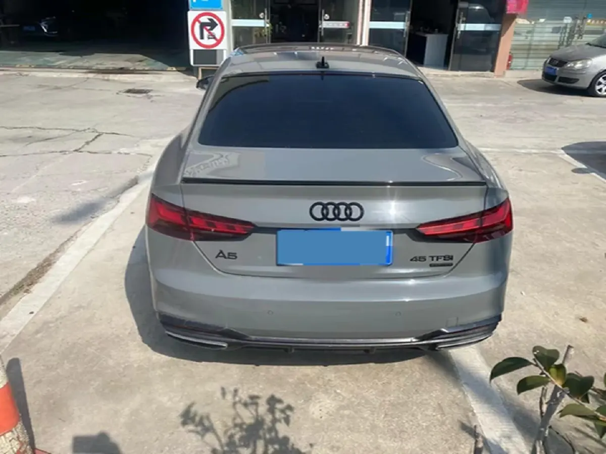 2022 Audi A5 2.0T 204HP L4 7DCT,autocango,china used car exporter,china ev exporter,chinese used car exporter,chinese used ev exporter