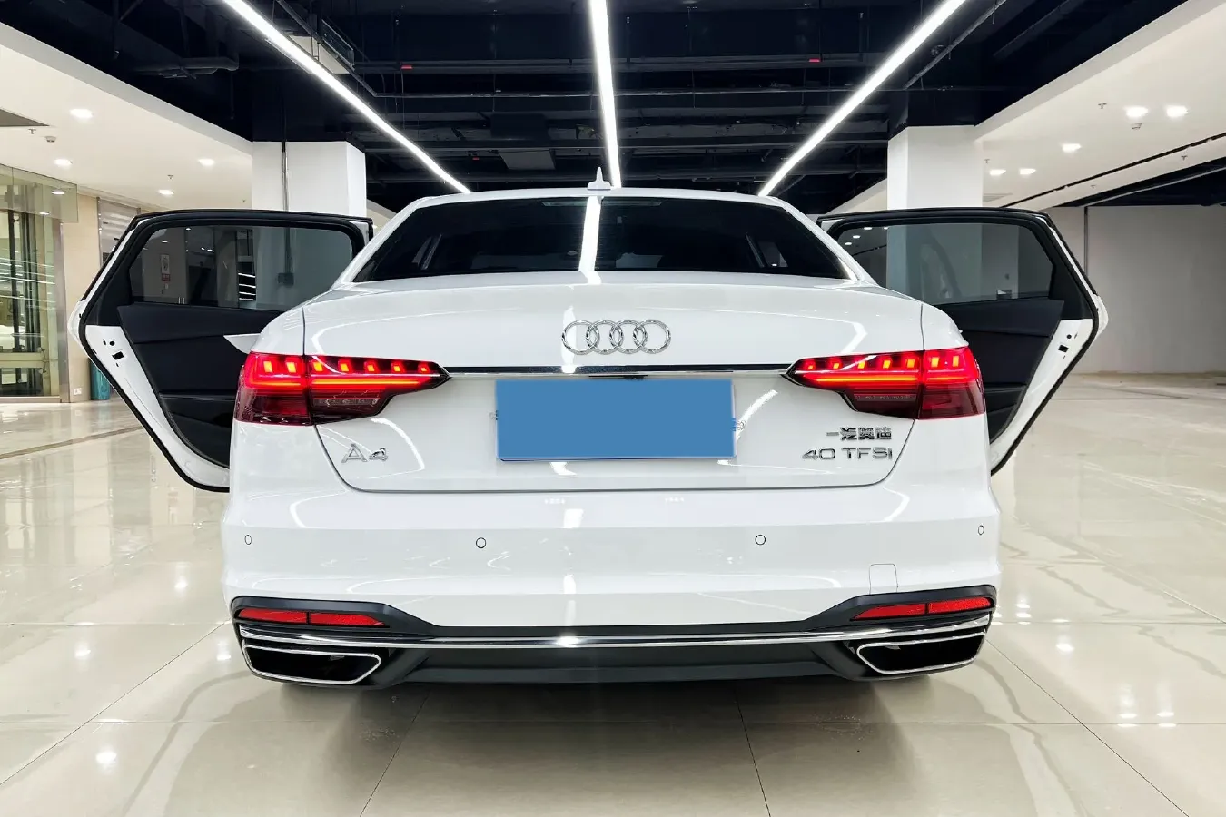 2020 Audi A4L 2.0T 190HP L4 7DCT,autocango,china used car exporter,china ev exporter,chinese used car exporter,chinese used ev exporter