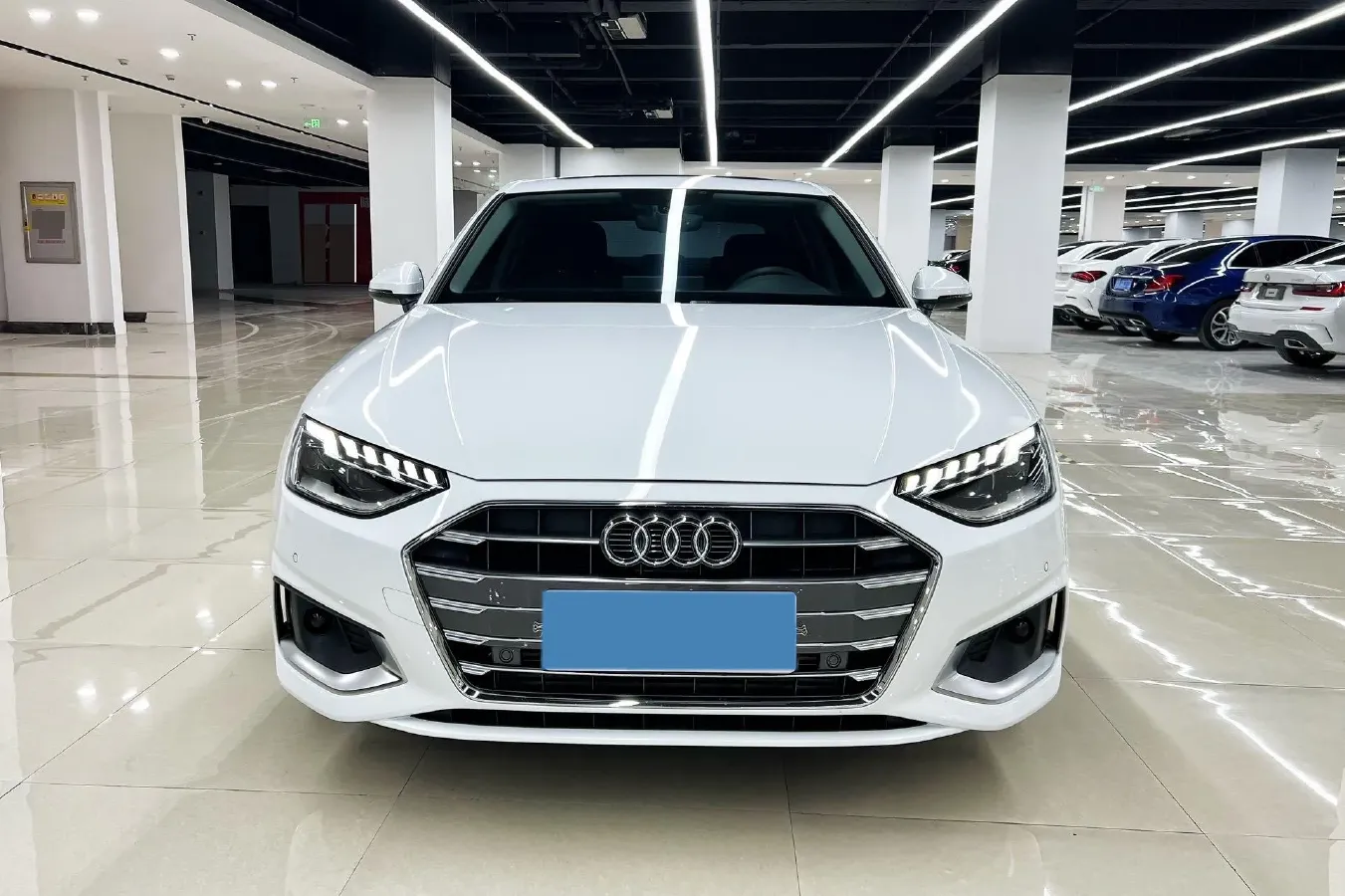 2020 Audi A4L 2.0T 190HP L4 7DCT,autocango,china used car exporter,china ev exporter,chinese used car exporter,chinese used ev exporter
