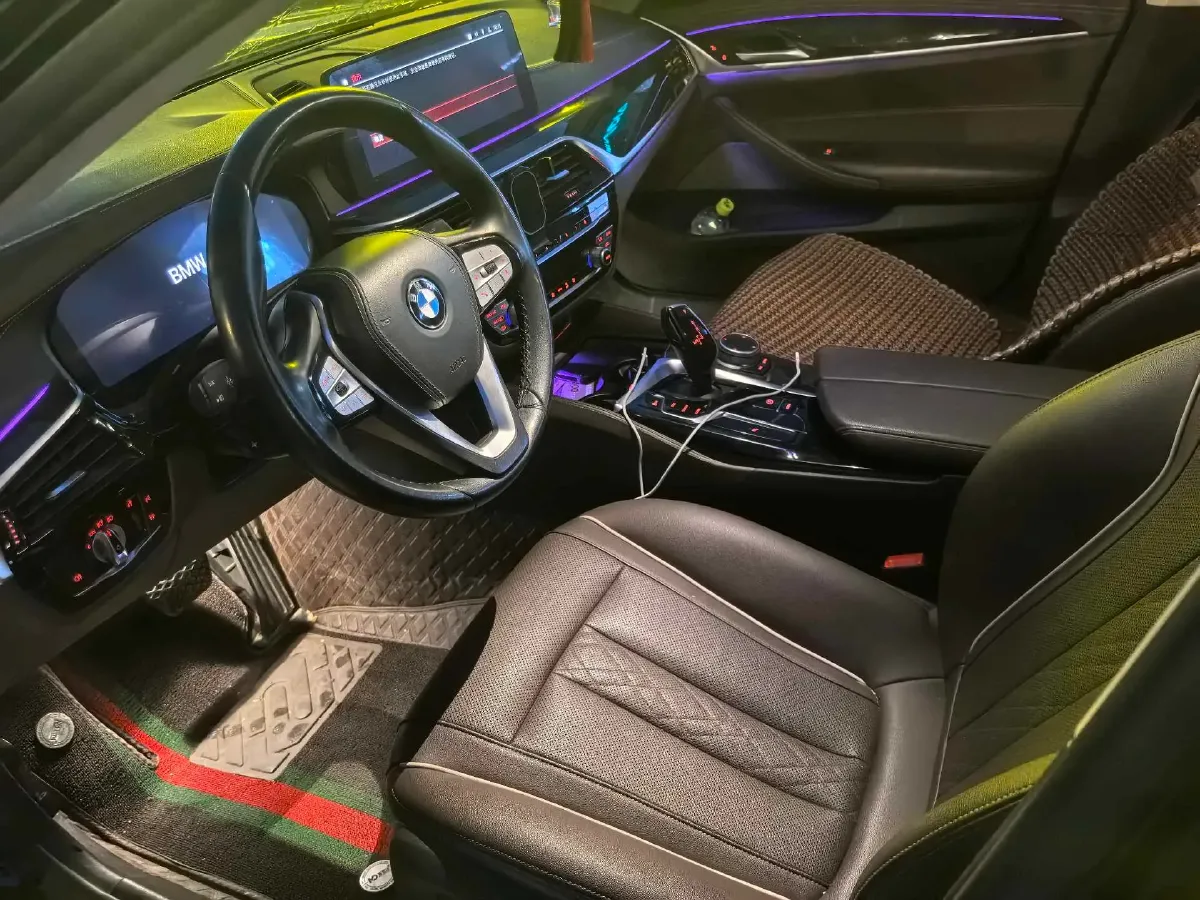 2022 BMW 5 Series 2.0T 184HP L4 8AT,autocango,china used car exporter,china ev exporter,chinese used car exporter,chinese used ev exporter