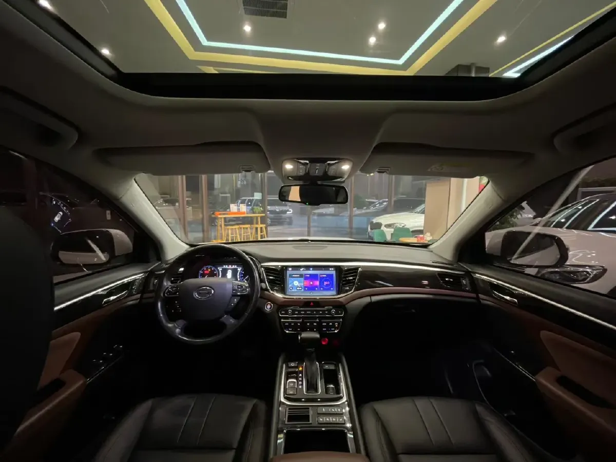 2017 GAC Trumpchi GS8 2.0T 201HP L4 6AT,autocango,china used car exporter,china ev exporter,chinese used car exporter,chinese used ev exporter