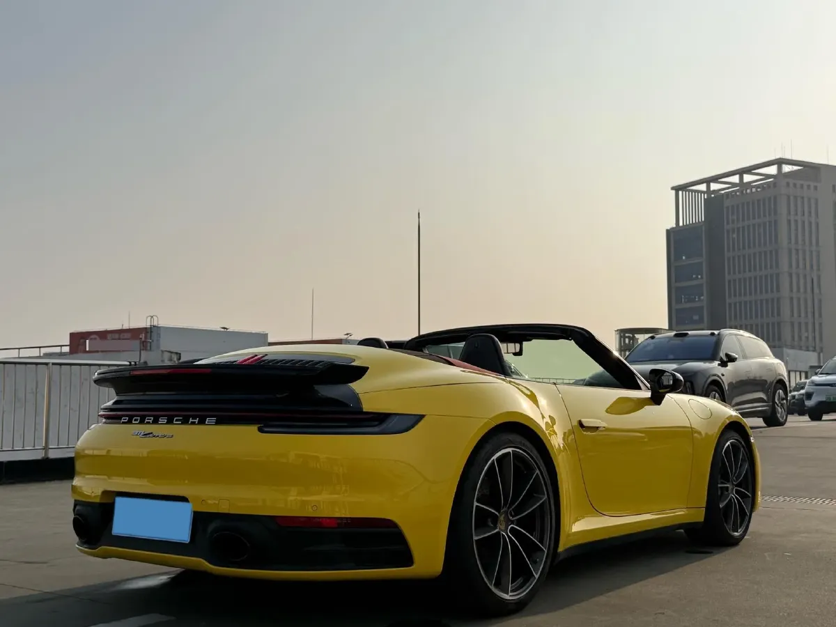 2022 Porsche 911 3.0T 385HP H6 8DCT,autocango,china used car exporter,china ev exporter,chinese used car exporter,chinese used ev exporter