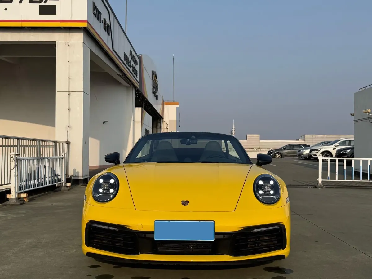 2022 Porsche 911 3.0T 385HP H6 8DCT,autocango,china used car exporter,china ev exporter,chinese used car exporter,chinese used ev exporter