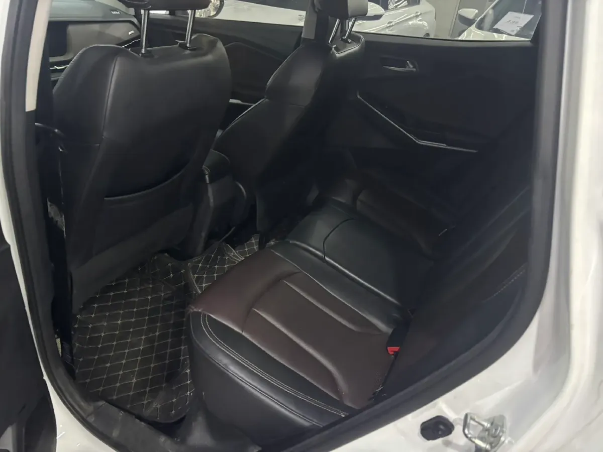 2019 ChangAn CS15 1.5L 107HP L4 5DCT,autocango,china used car exporter,china ev exporter,chinese used car exporter,chinese used ev exporter
