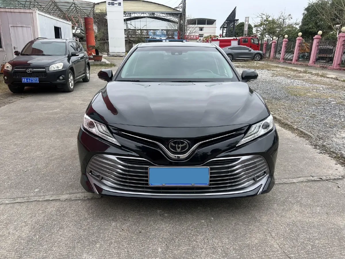 2018 Toyota Camry 2.5L 209HP L4 8AT,autocango,china used car exporter,china ev exporter,chinese used car exporter,chinese used ev exporter