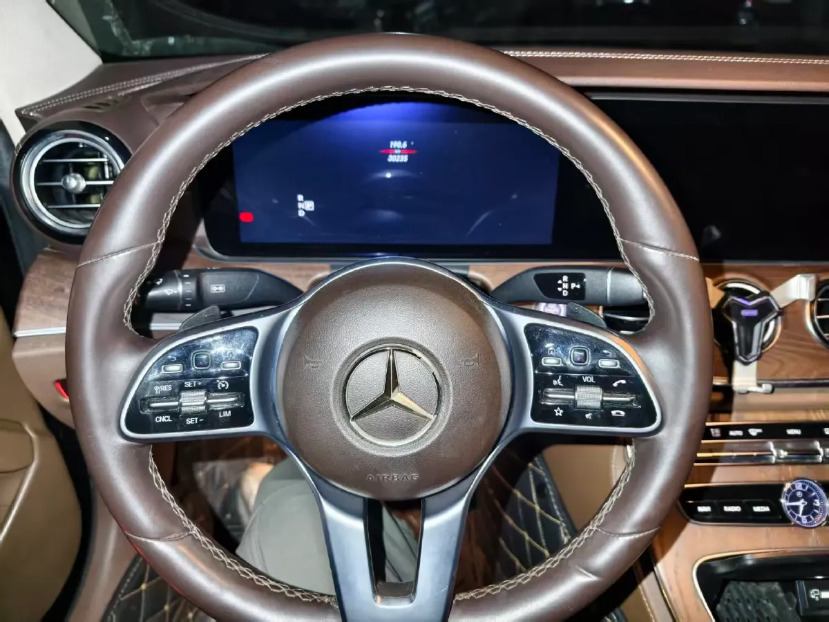 2020 Mercedes-Benz E Class 1.5T 184HP L4 9AT,autocango,china used car exporter,china ev exporter,chinese used car exporter,chinese used ev exporter