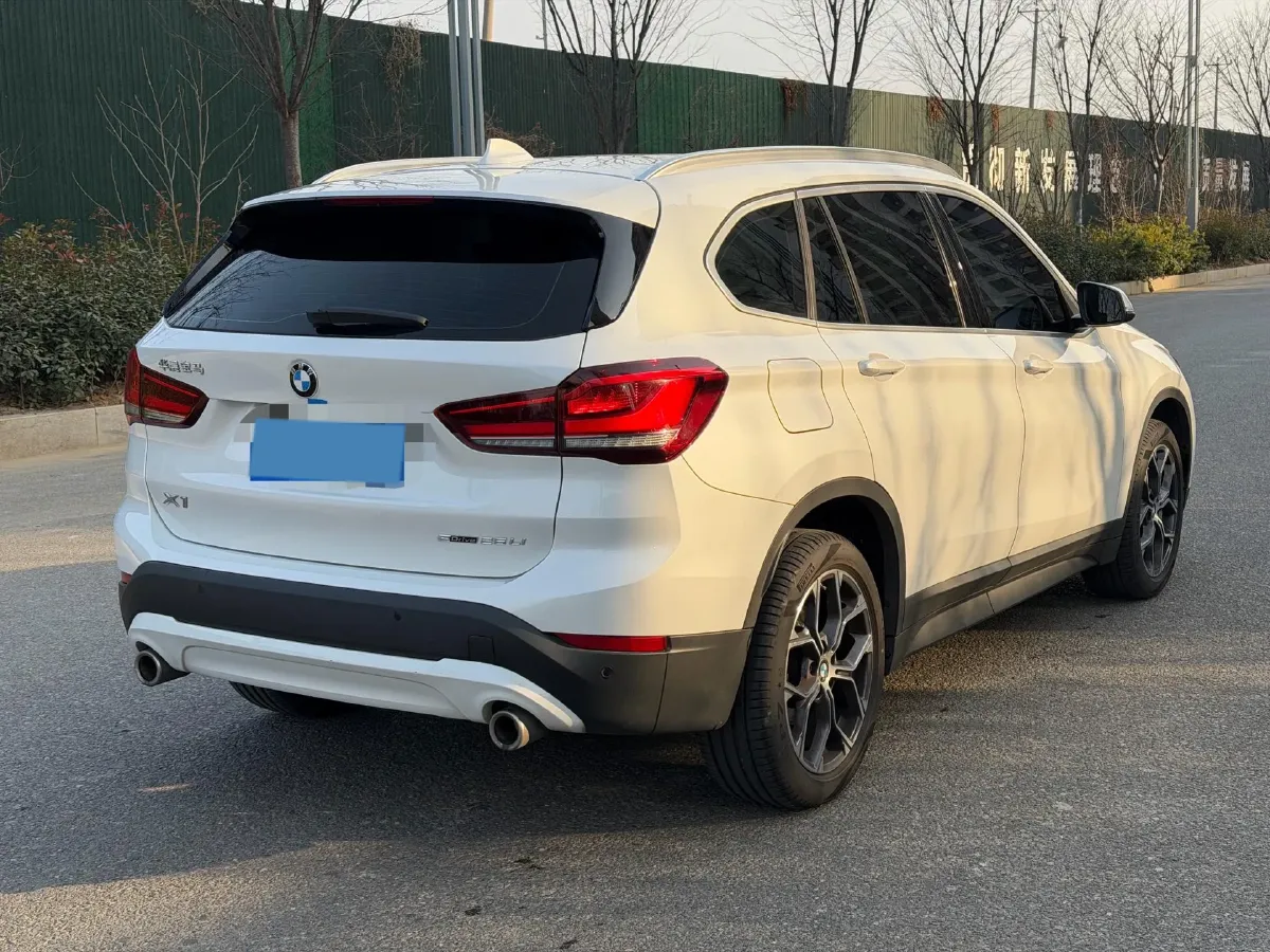 2022 BMW X1 2.0T 192HP L4 7DCT,autocango,china used car exporter,china ev exporter,chinese used car exporter,chinese used ev exporter