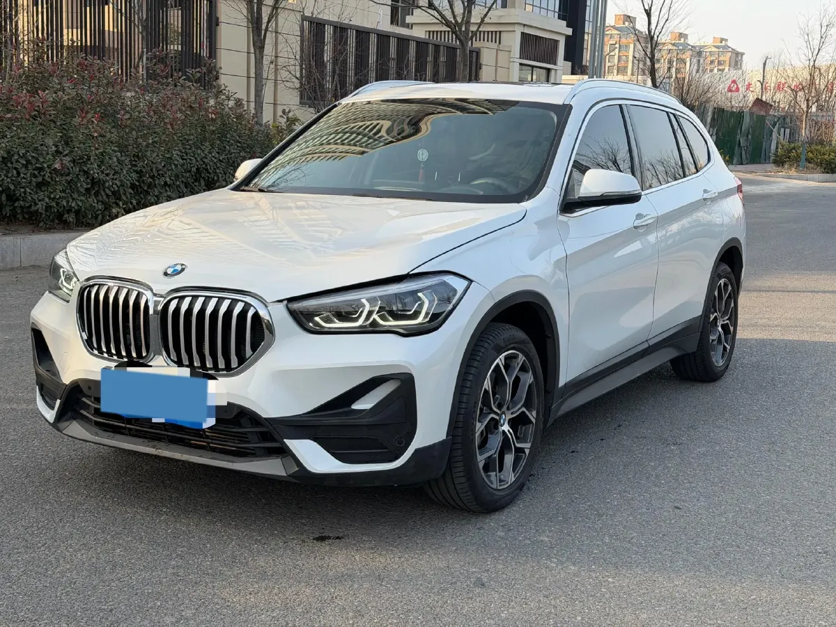 2022 BMW X1 2.0T 192HP L4 7DCT,autocango,china used car exporter,china ev exporter,chinese used car exporter,chinese used ev exporter