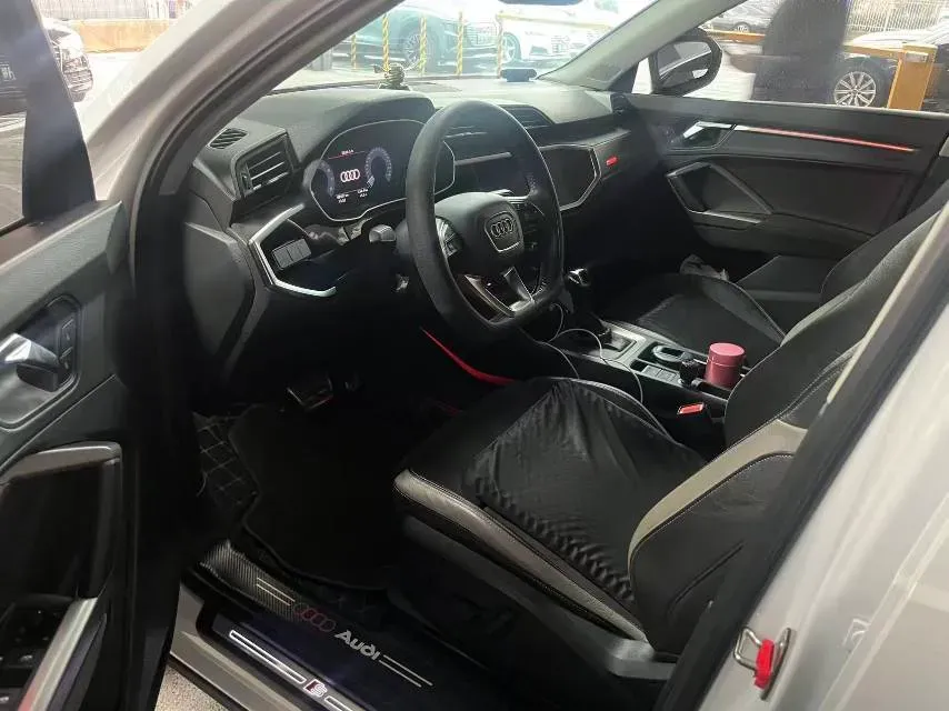 2020 Audi Q3 2.0T 186HP L4 7DCT,autocango,china used car exporter,china ev exporter,chinese used car exporter,chinese used ev exporter