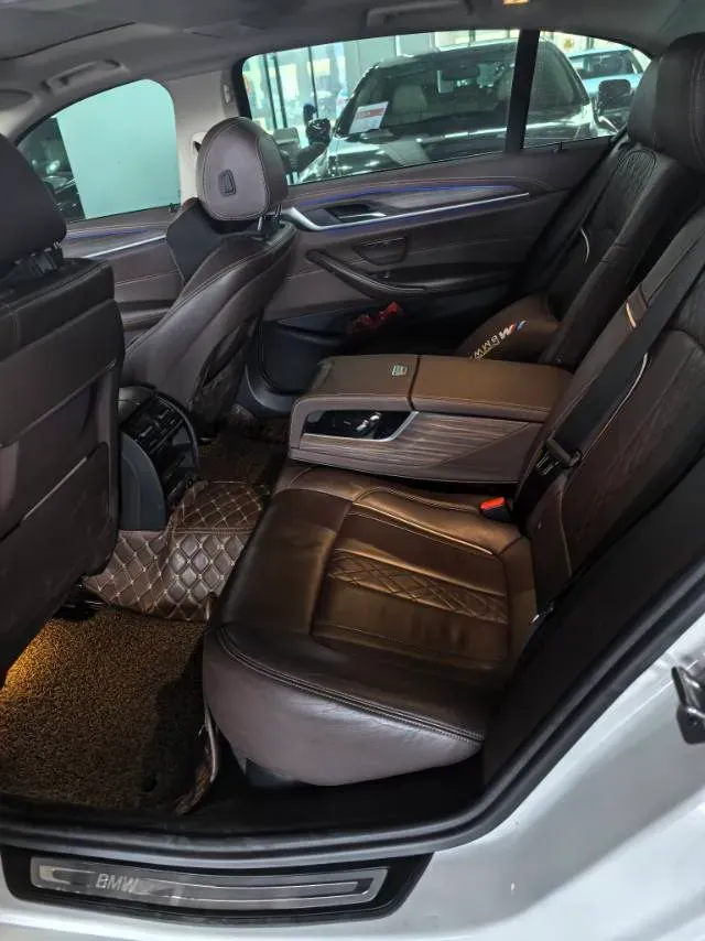 2020 BMW 5 Series 2.0T 184HP L4 8AT PHEV 17.7KWH,autocango,china used car exporter,china ev exporter,chinese used car exporter,chinese used ev exporter