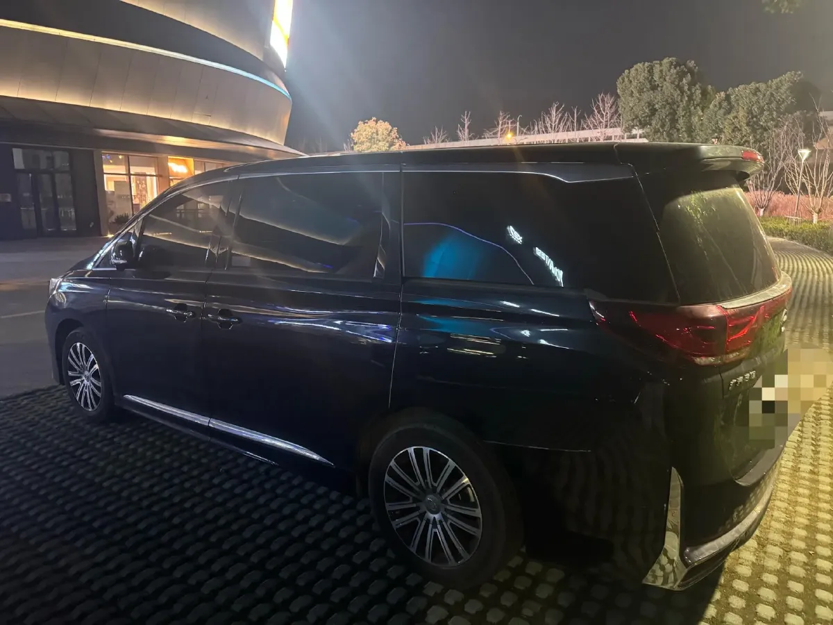 2021 GAC Trumpchi M8 2.0T 252HP L4 8AT,autocango,china used car exporter,china ev exporter,chinese used car exporter,chinese used ev exporter