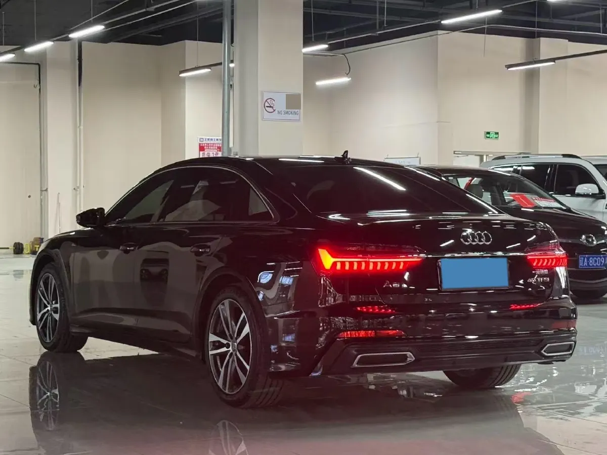 2019 Audi A6L 2.0T 190HP L4 7DCT,autocango,china used car exporter,china ev exporter,chinese used car exporter,chinese used ev exporter