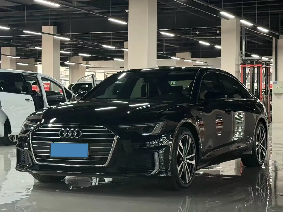 2019 Audi A6L 2.0T 190HP L4 7DCT,autocango,china used car exporter,china ev exporter,chinese used car exporter,chinese used ev exporter