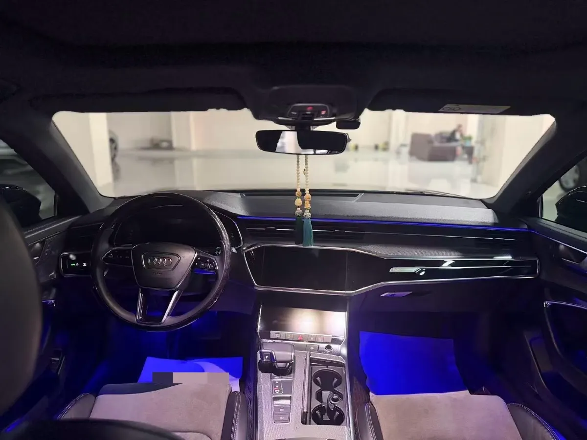2019 Audi A6L 2.0T 190HP L4 7DCT,autocango,china used car exporter,china ev exporter,chinese used car exporter,chinese used ev exporter