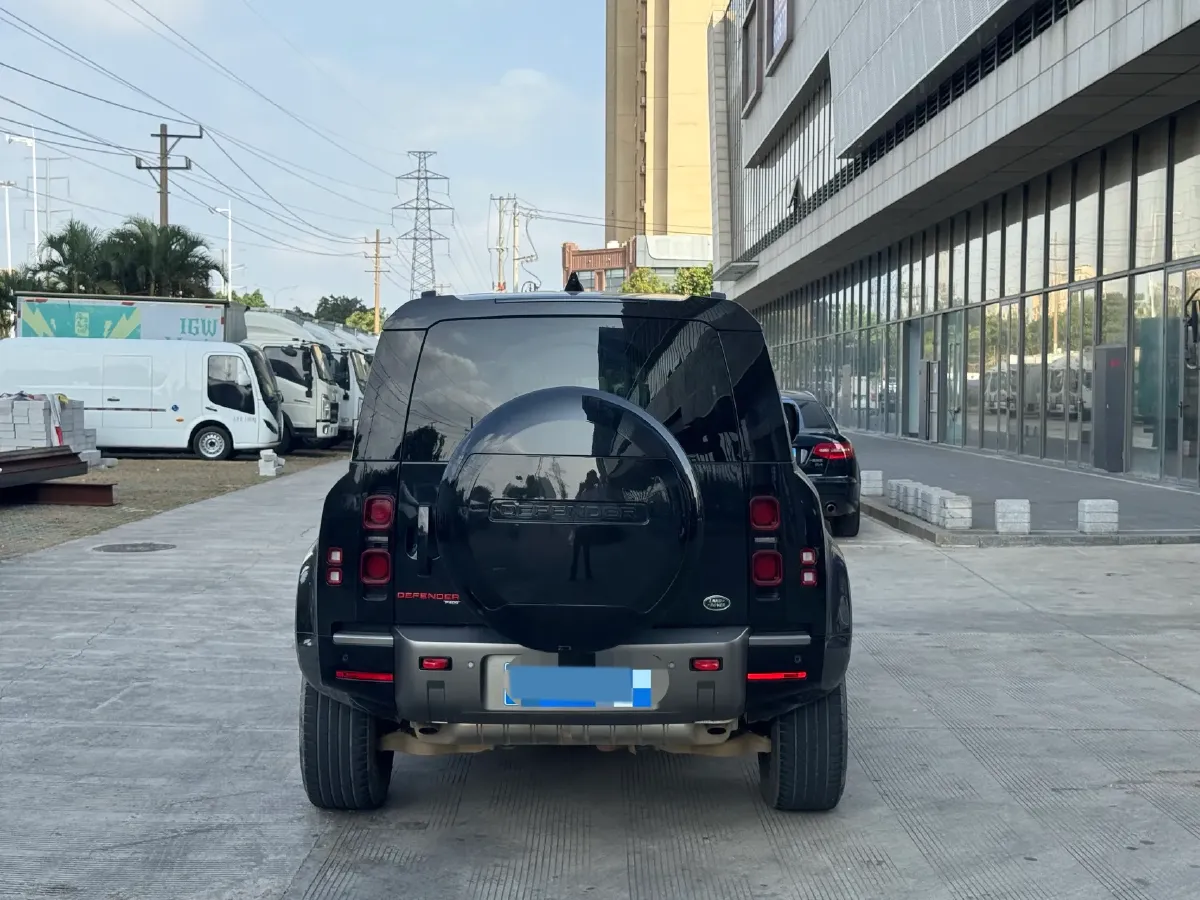 2023 Land Rover Defender 3.0T 400HP L6 8AT,autocango,china used car exporter,china ev exporter,chinese used car exporter,chinese used ev exporter