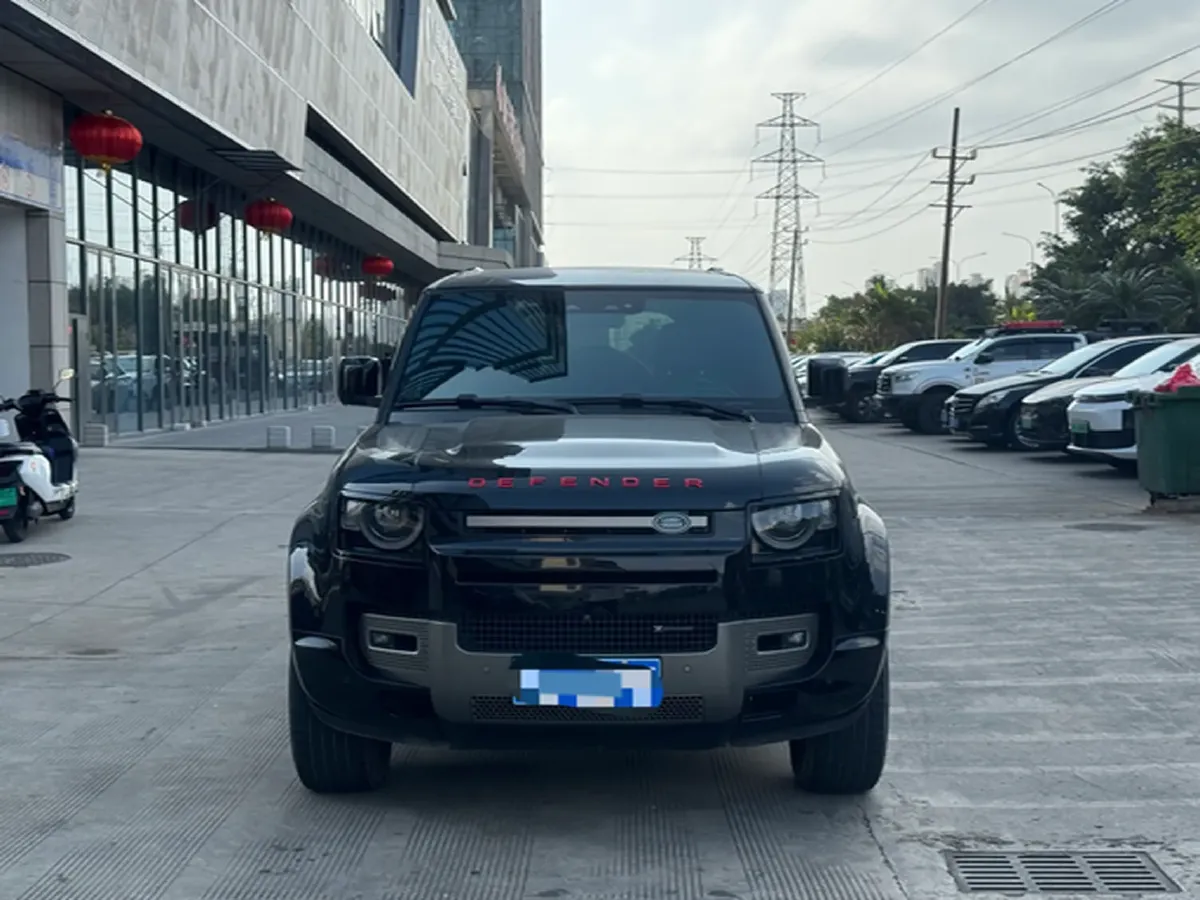 2023 Land Rover Defender 3.0T 400HP L6 8AT,autocango,china used car exporter,china ev exporter,chinese used car exporter,chinese used ev exporter