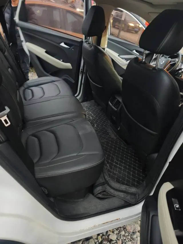 2019 BaoJun 530 1.5T 151HP L4 CVT,autocango,china used car exporter,china ev exporter,chinese used car exporter,chinese used ev exporter