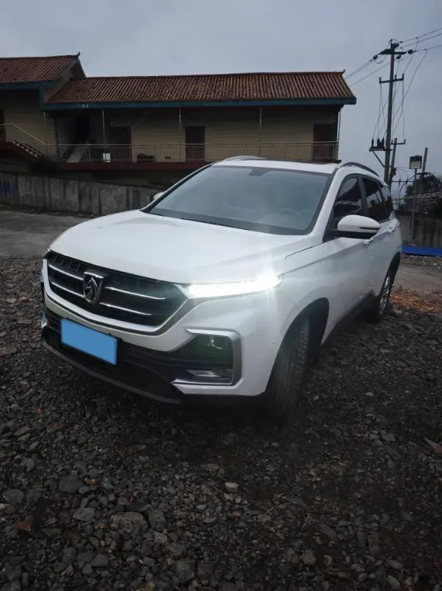 2019 BaoJun 530 1.5T 151HP L4 CVT,autocango,china used car exporter,china ev exporter,chinese used car exporter,chinese used ev exporter