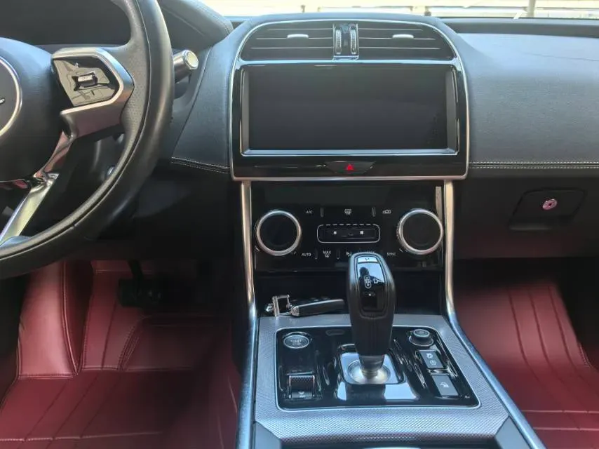 2021 Jaguar XEL 2.0T 250HP L4 8AT,autocango,china used car exporter,china ev exporter,chinese used car exporter,chinese used ev exporter