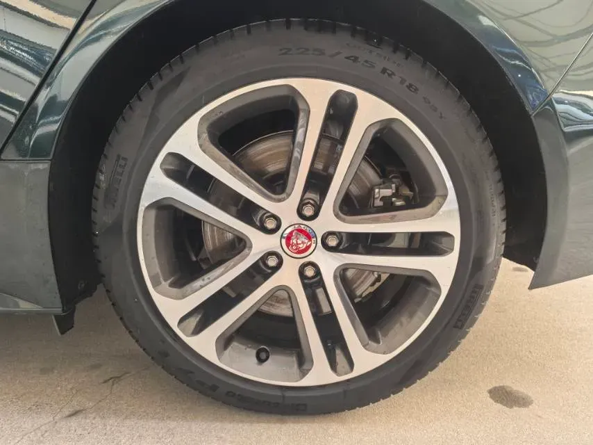 2021 Jaguar XEL 2.0T 250HP L4 8AT,autocango,china used car exporter,china ev exporter,chinese used car exporter,chinese used ev exporter