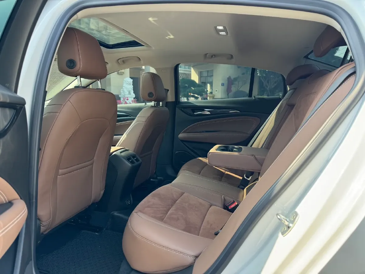 2022 Buick Regal 1.5T 169HP L4 9AT,autocango,china used car exporter,china ev exporter,chinese used car exporter,chinese used ev exporter