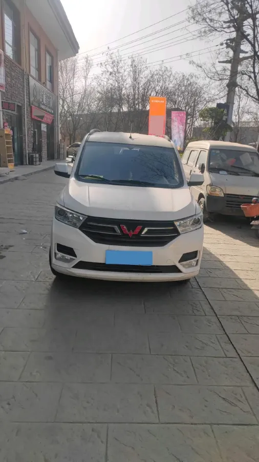 2019 WuLing HongGuang 1.5L 99HP L4 6MT,autocango,china used car exporter,china ev exporter,chinese used car exporter,chinese used ev exporter