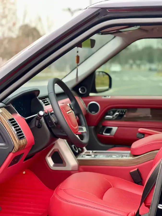 2018 Land Rover Range Rover Evoque 2.0T 241HP L4 9AT,autocango,china used car exporter,china ev exporter,chinese used car exporter,chinese used ev exporter