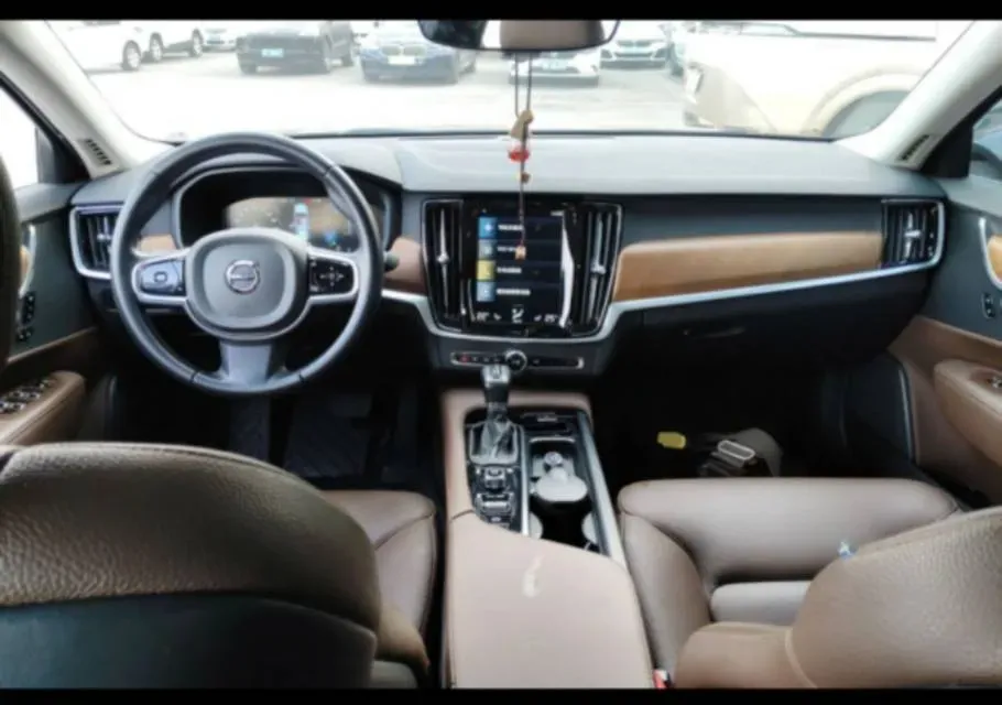 2021 Volvo S90 2.0T 250HP L4 8AT,autocango,china used car exporter,china ev exporter,chinese used car exporter,chinese used ev exporter