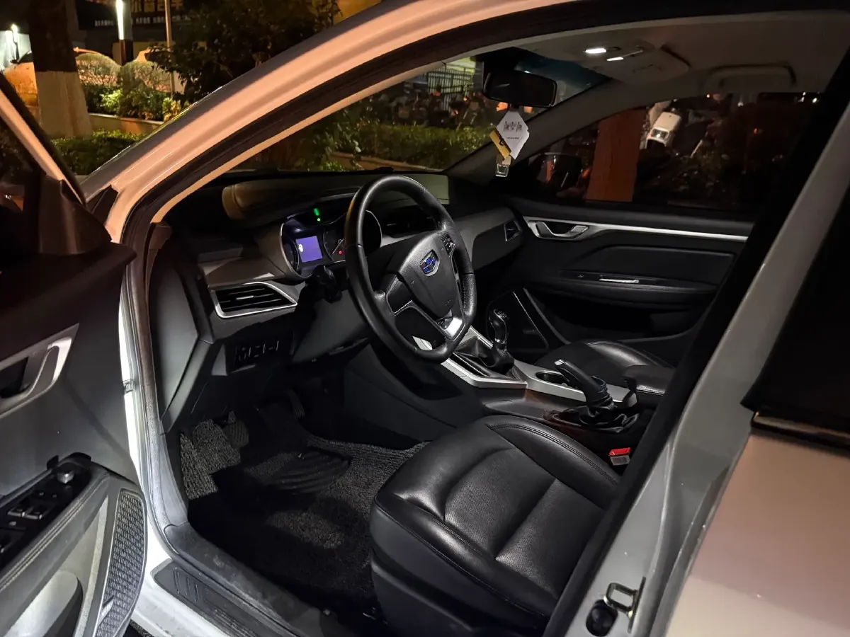 2018 Geely Vision 1.5L 109HP L4 5MT,autocango,china used car exporter,china ev exporter,chinese used car exporter,chinese used ev exporter