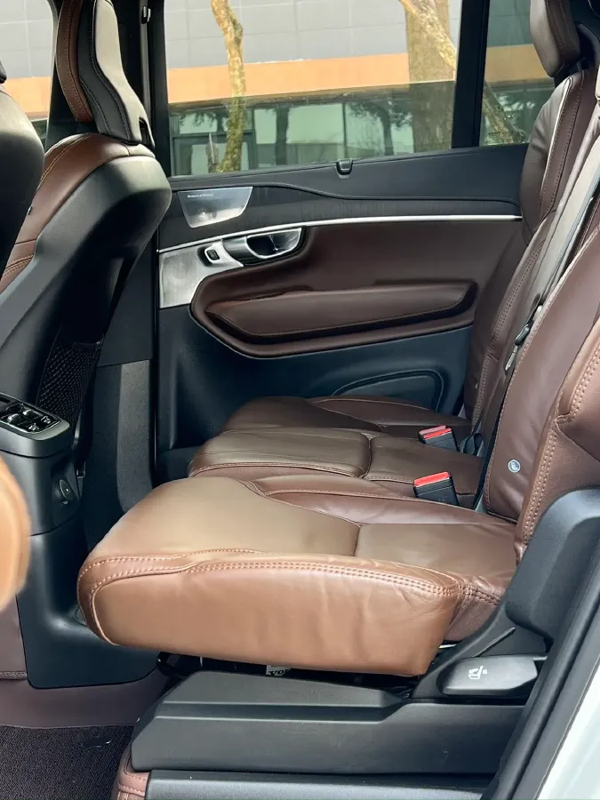 2024 Volvo XC90 PHEV 2.0T 310HP L4 8AT PHEV 18.831KWH,autocango,china used car exporter,china ev exporter,chinese used car exporter,chinese used ev exporter