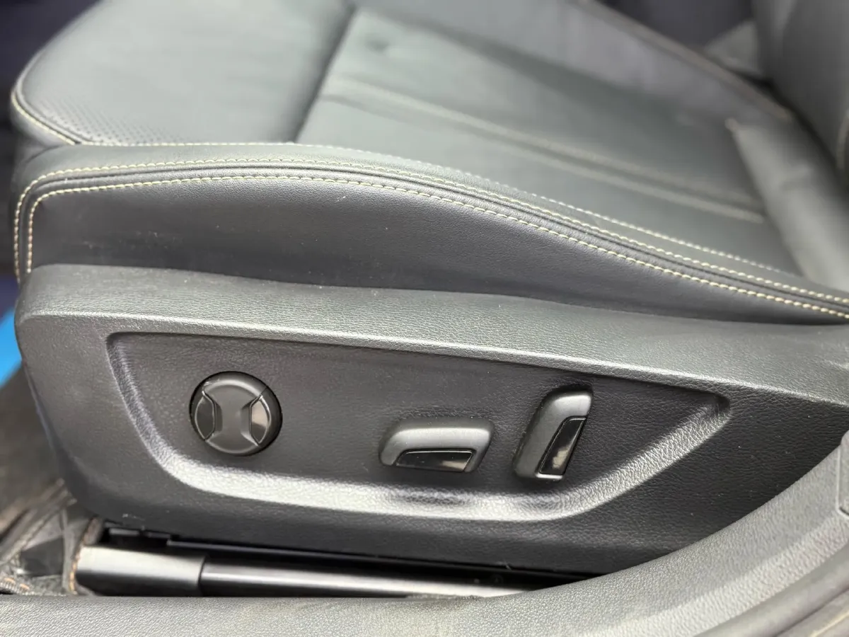 2025 Skoda Octavia 1.4T 150HP L4 7DCT,autocango,china used car exporter,china ev exporter,chinese used car exporter,chinese used ev exporter