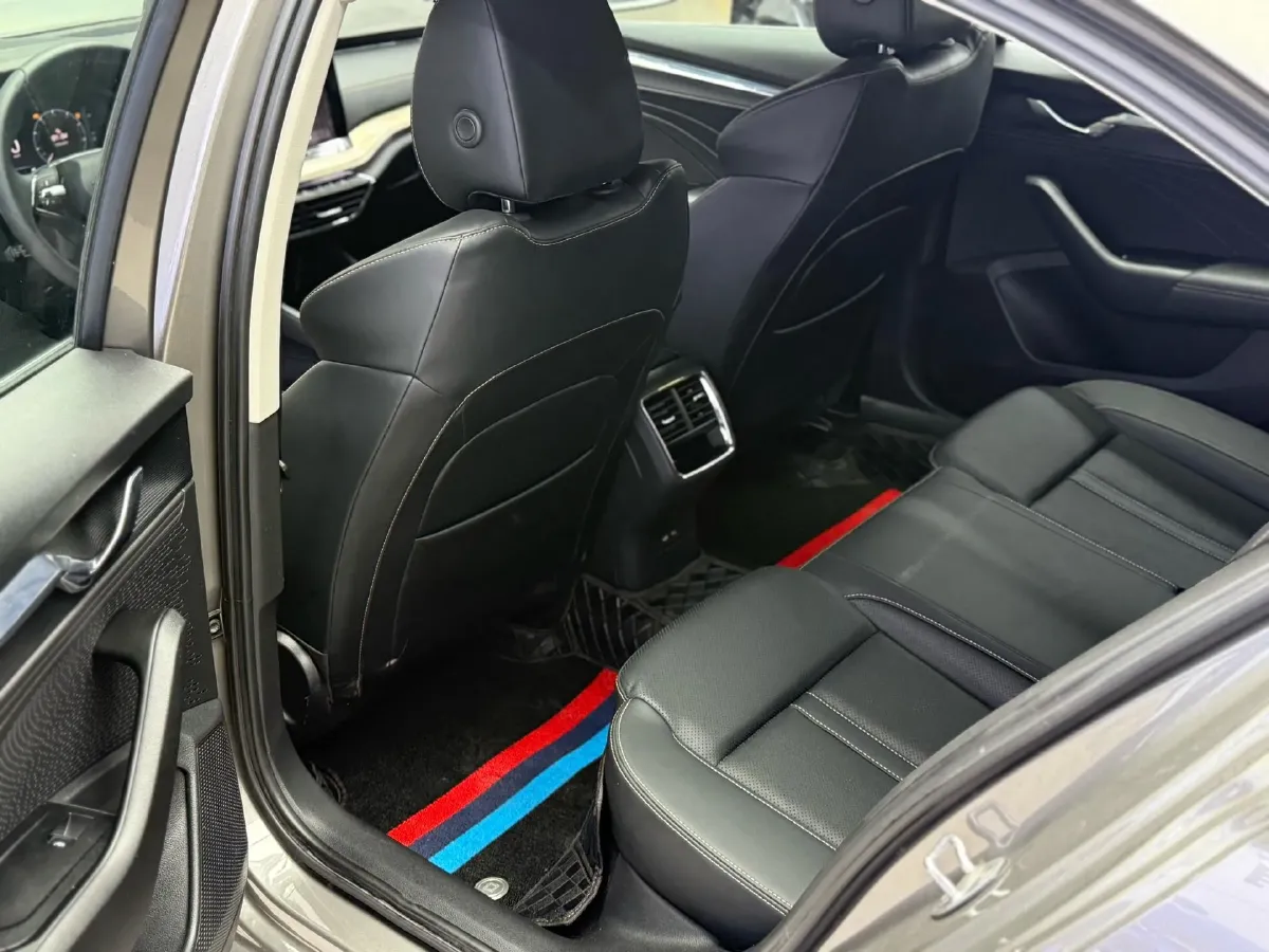 2025 Skoda Octavia 1.4T 150HP L4 7DCT,autocango,china used car exporter,china ev exporter,chinese used car exporter,chinese used ev exporter