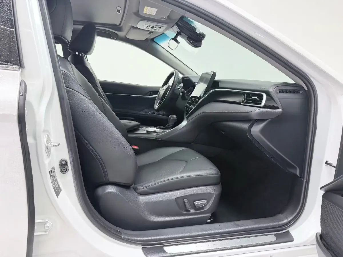 2021 Toyota Camry 2.0L 178HP L4 CVT,autocango,china used car exporter,china ev exporter,chinese used car exporter,chinese used ev exporter