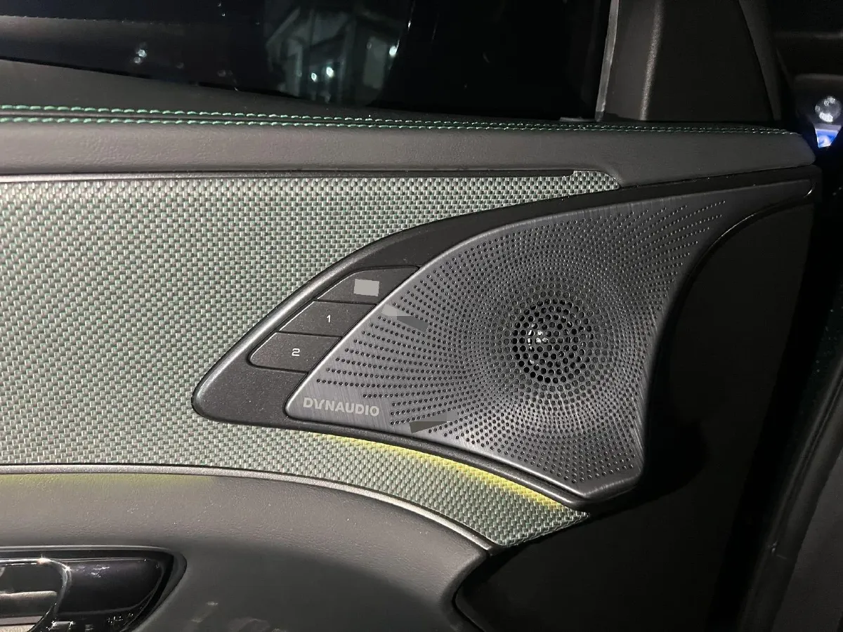 2022 Toyota Highlander 2.5L 192HP L4 E-CVT Hybrid,autocango,china used car exporter,china ev exporter,chinese used car exporter,chinese used ev exporter