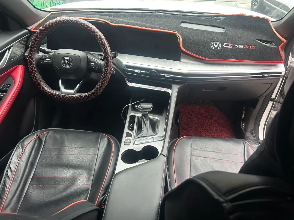 2021 ChangAn CS35 Plus 1.4T 160HP L4 7DCT,autocango,china used car exporter,china ev exporter,chinese used car exporter,chinese used ev exporter